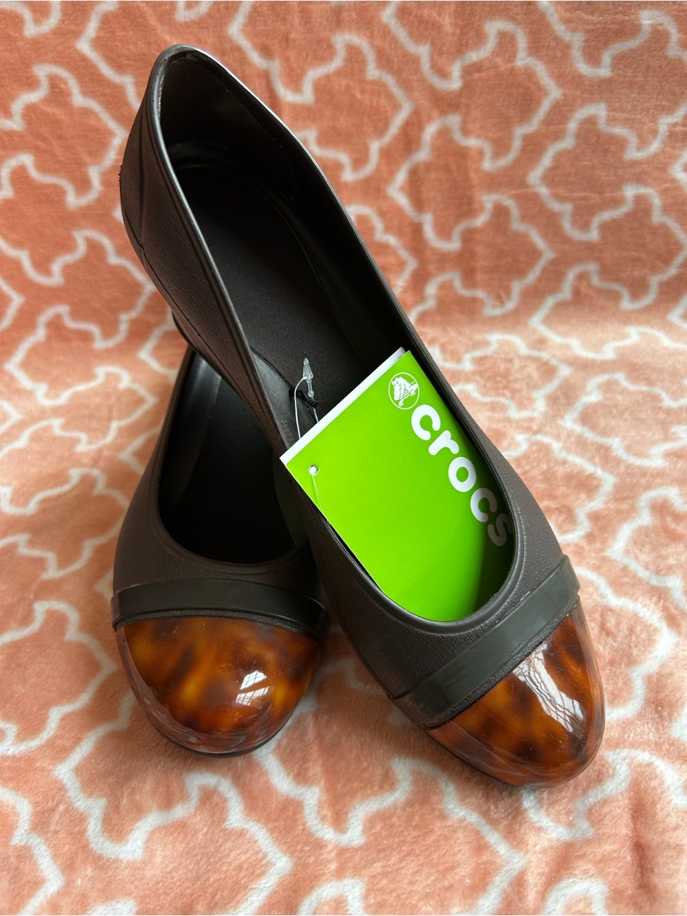 Crocs Women’s Tortoise Cap Toe Wedge Shoes Mahogany/Espresso Women’s 9W